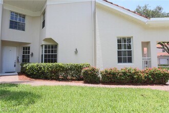 700 L'Ambiance Cir in Naples, FL - Building Photo - Building Photo