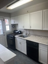 7842 St Fabian Ln in Dundalk, MD - Building Photo - Building Photo