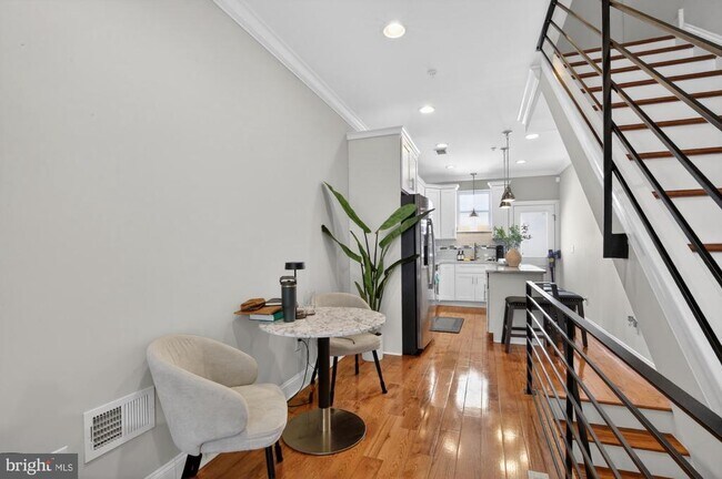 2216 Almond St in Philadelphia, PA - Building Photo - Building Photo