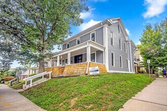 645 N College Ave in Bloomington, IN - Building Photo - Building Photo