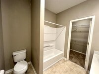 10325 Parkview Ave photo'