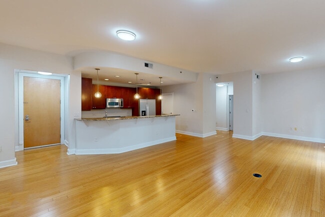 618 N Boylan Ave in Raleigh, NC - Foto de edificio - Interior Photo