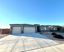 2992 E Casa Linda in Kingman, AZ - Building Photo - Building Photo
