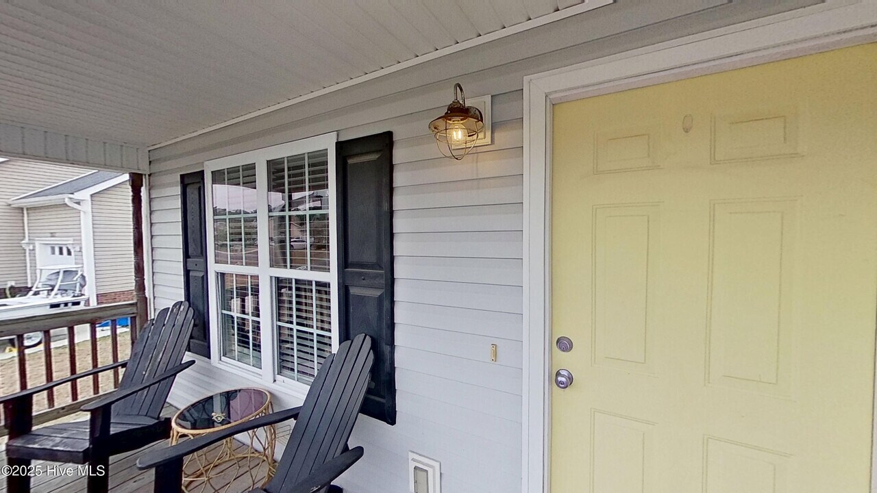 209 Oak Ridge Ln in Holly Ridge, NC - Building Photo