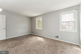 15 Prairie Rose Ct in Gaithersburg, MD - Building Photo - Building Photo