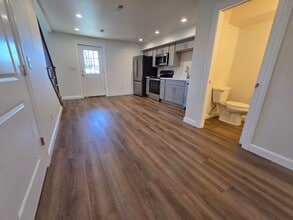 43 W Main St in Jeromesville, OH - Building Photo - Building Photo