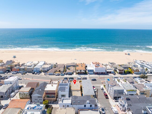 2730 Hermosa Ave in Hermosa Beach, CA - Building Photo - Building Photo