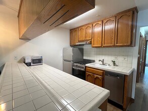17200 Newhope St in Fountain Valley, CA - Building Photo - Building Photo