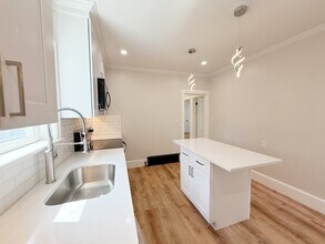 47 Walker St, Unit 1 in Somerville, MA - Building Photo - Building Photo