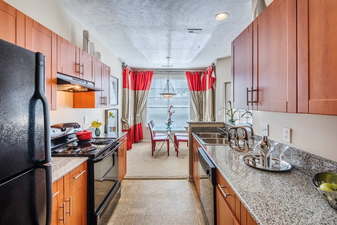 Westlake at Morganton Apartment Homes in Fayetteville, NC - Foto de edificio
