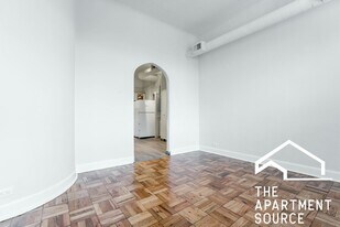 1254 N Wells St in Chicago, IL - Building Photo