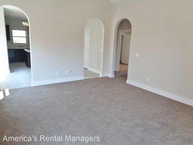 935 Maple Trace photo'