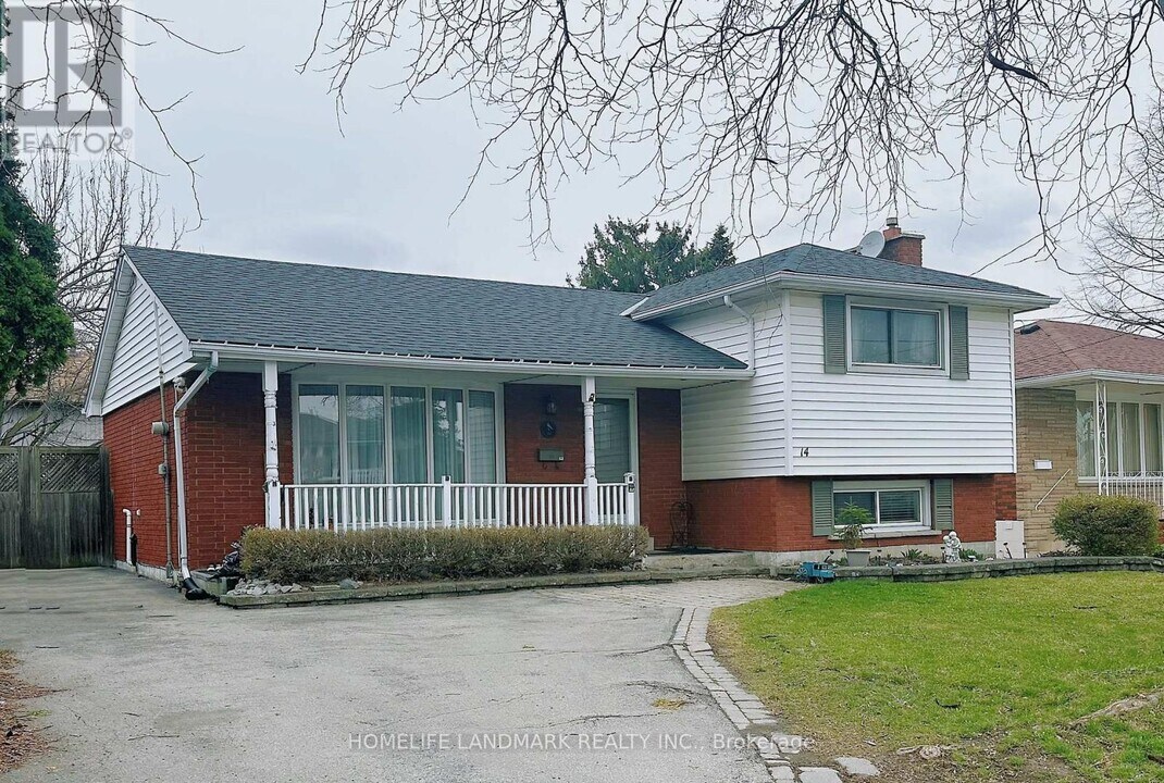 14 Lorraine Dr in Hamilton, ON - Building Photo