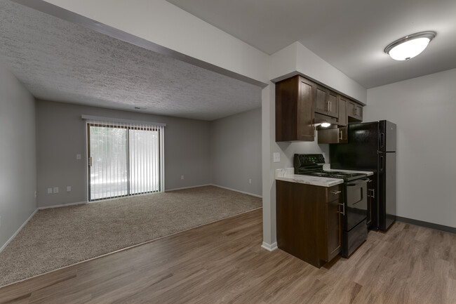 North Branch Apartments in Battle Creek, MI - Building Photo - Interior Photo