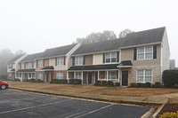 Crowne Ridge Townhomes in Dallas, GA - Building Photo - Building Photo