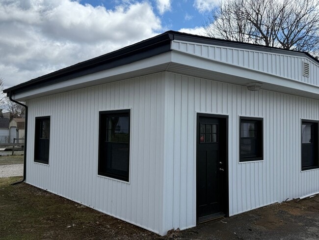 345-347 W Penn St in Carlisle, PA - Building Photo - Building Photo