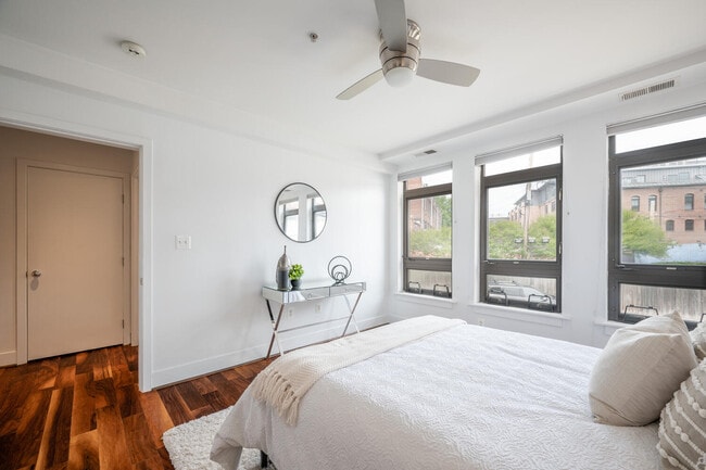 1306 Pennsylvania Ave SE, Unit 201 in Washington, DC - Building Photo - Building Photo