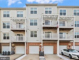 6153 Aster Haven Cir in Haymarket, VA - Building Photo