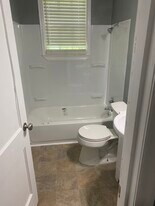 2830 Little St in Natchez, MS - Building Photo