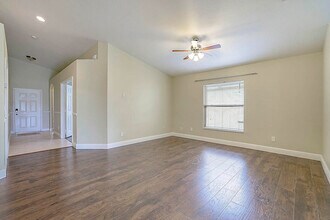 832 NW Greenwich Ct in Port St. Lucie, FL - Building Photo - Building Photo