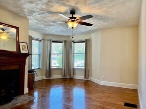 55 Beach St-Unit -B in Malden, MA - Building Photo - Building Photo