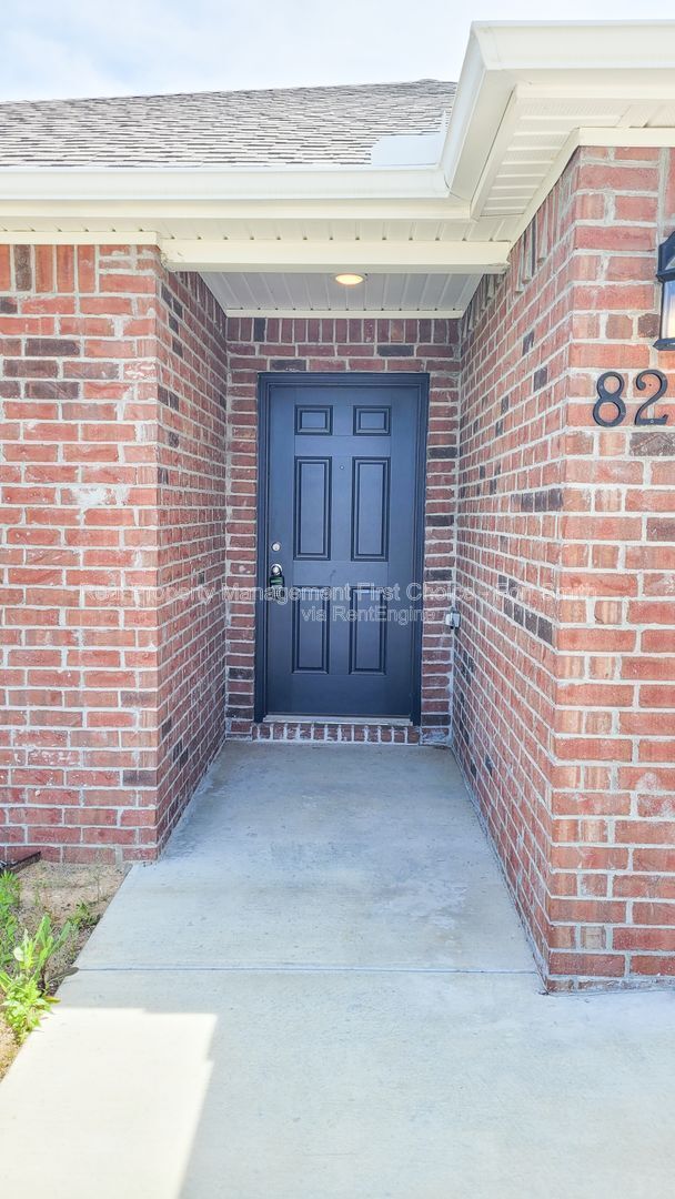 8218 Melody Ln in Fort Smith, AR - Foto de edificio - Building Photo