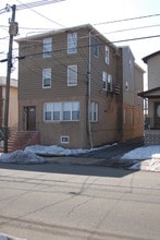 398 Garibaldi Ave in Lodi, NJ - Building Photo - Building Photo