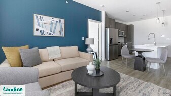 7106 Culebra Commons in San Antonio, TX - Building Photo