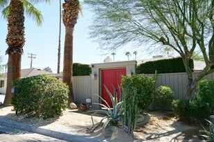 3861 E Camino San Miguel in Palm Springs, CA - Building Photo