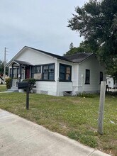 2310 Orange Ave in Fort Pierce, FL - Building Photo - Building Photo