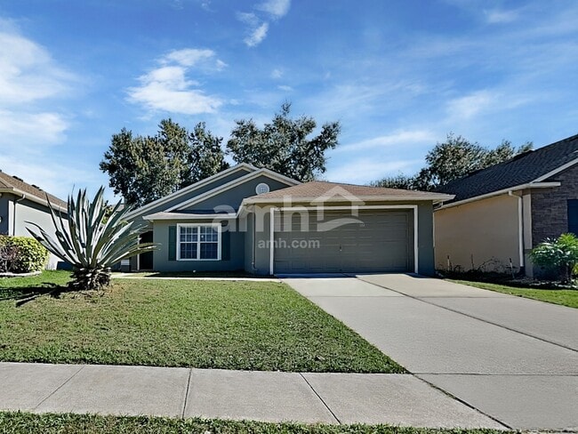 property at 2340 Norwood Pl