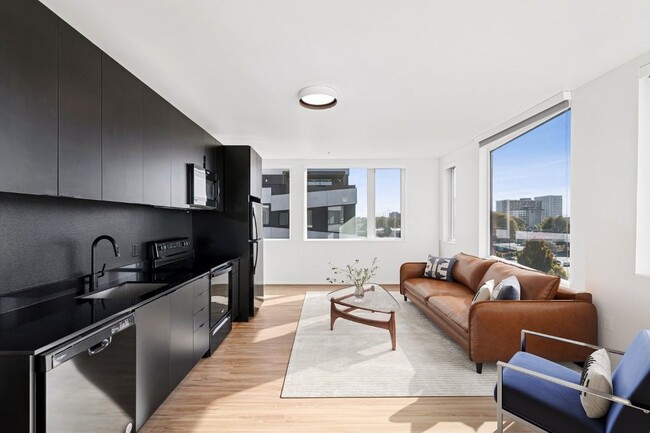 Analog PDX in Portland, OR - Building Photo - Building Photo