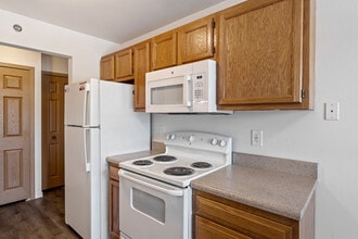 Highpointe Apartments in Allegan, MI - Foto de edificio - Building Photo