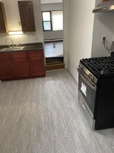 88 E 26th St in Bayonne, NJ - Building Photo - Building Photo