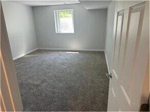 468 Thomas Ave W in St. Paul, MN - Building Photo - Building Photo