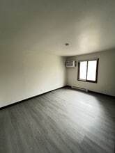 N18-W5317 Pierce Ct in Cedarburg, WI - Building Photo - Building Photo