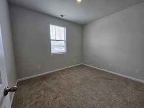 2244 Carefree Ln, Unit D3 in Nashville, TN - Building Photo - Building Photo