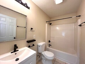 132 Sanders St in Jacksonville, NC - Building Photo - Building Photo