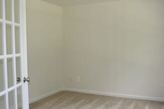 42956 Miltec Ter in Chantilly, VA - Building Photo - Building Photo