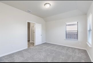 428 Edward Rd in Pilot Point, TX - Building Photo - Building Photo