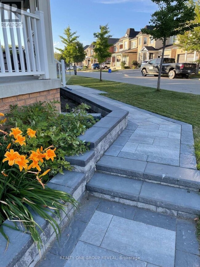 73 Isabella Garden Ln in Whitchurch-Stouffville, ON - Building Photo - Building Photo