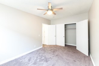 1037 Lincoln Blvd-Unit -H # h in Santa Monica, CA - Building Photo - Building Photo