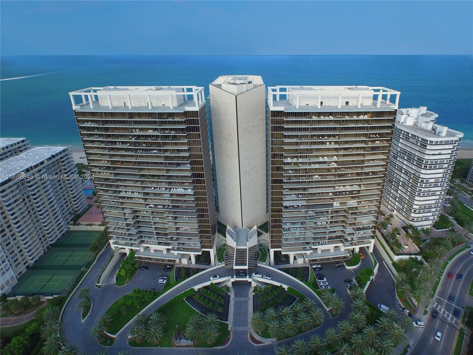 9705 Collins Ave, Unit 605N in Bal Harbour, FL - Building Photo