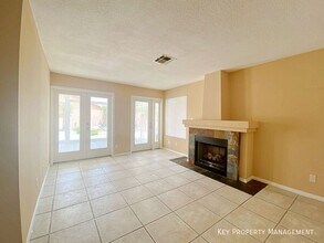 8316 Cove Landing Ave in Las Vegas, NV - Building Photo - Building Photo