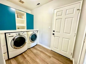 10668 Cilantro Ct in Fontana, CA - Building Photo - Building Photo