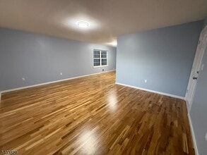 527 4th Ave in Elizabeth, NJ - Building Photo - Building Photo