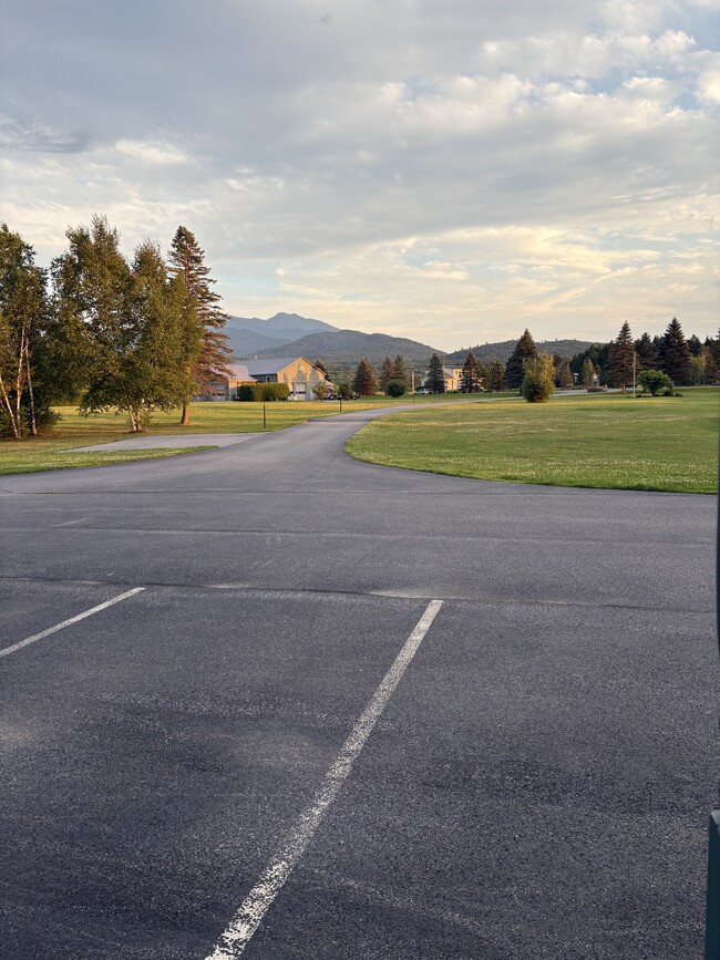 89 Kinney Dr, Unit 202 in Jeffersonville, VT - Building Photo - Building Photo