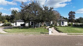 30 Lilac Ave in Palmview, TX - Building Photo