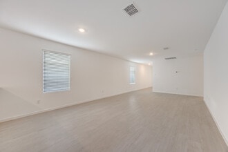 3901 Pontchartrain Pkwy in Sherman, TX - Building Photo - Building Photo