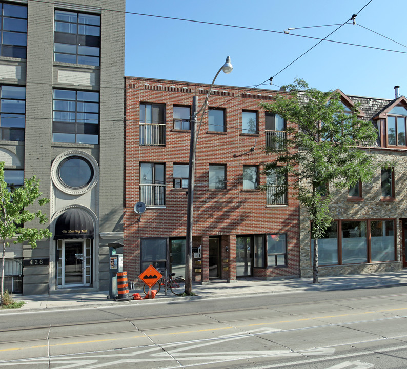 428-430 Queen St E in Toronto, ON - Building Photo
